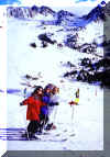 skiingvmm.jpg (31323 bytes)